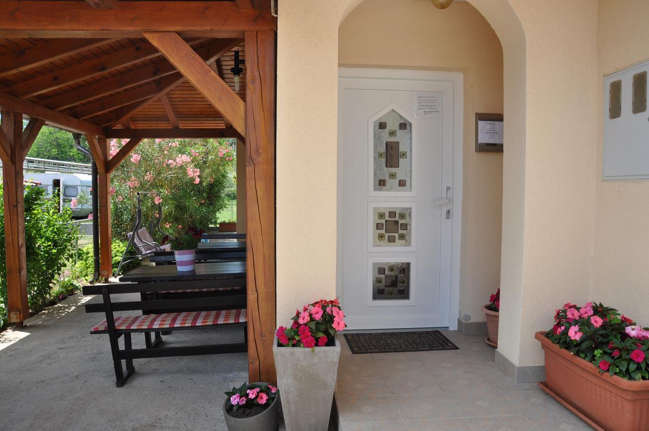 Apartments Mirakul Lopar Dış mekan fotoğraf